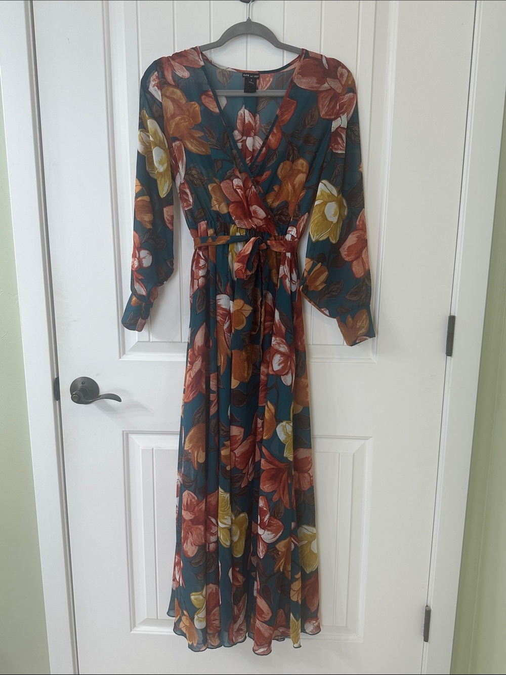 Kate and Lily Floral Maxi Dress Size-4